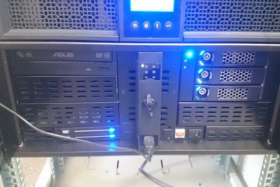 Server